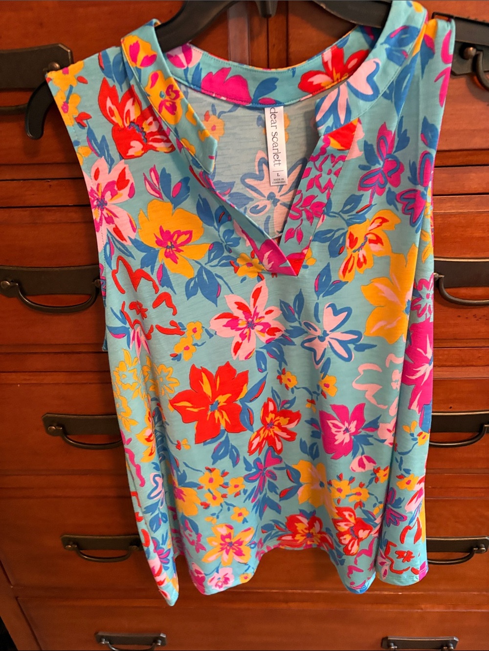 Dear Scarlett Aqua Floral V-Neck Sleeveless Lizzie Tank Top